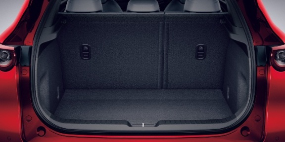 CX30の荷室